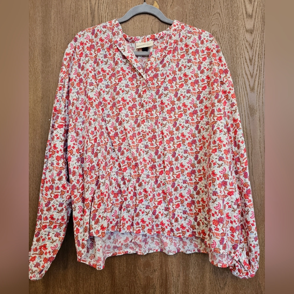 NWT, Universal Thread pink long sleeve 3/4 button top, XL